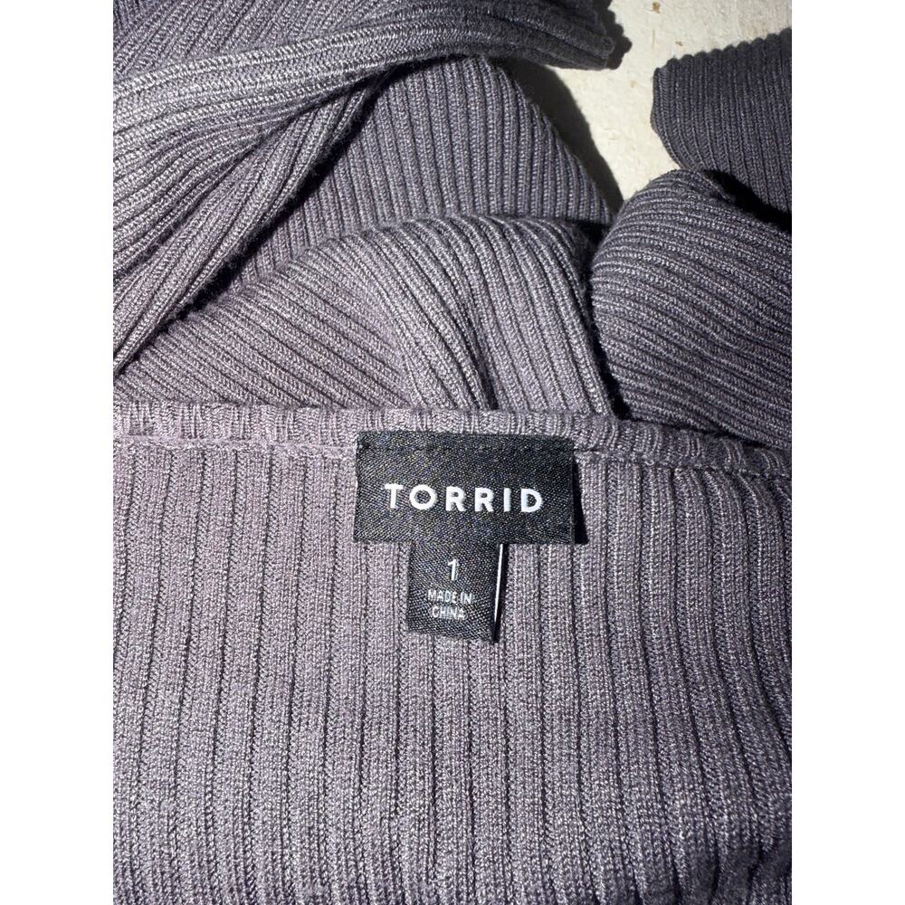 Torrid women’s grey ribbed front button midi dress - Picture 10 of 14